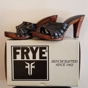 FRYE SOPHIA WOVEN LEATHER STRAPPY SANDALS SLIDES